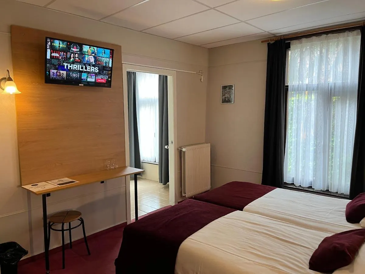 Hotel Montovani Μπριζ 2*,