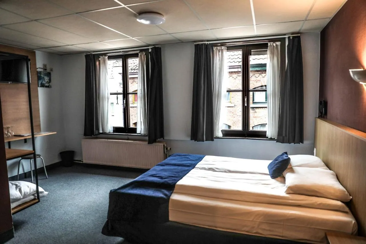 Hotel Montovani Bruges 2*,  Belgium