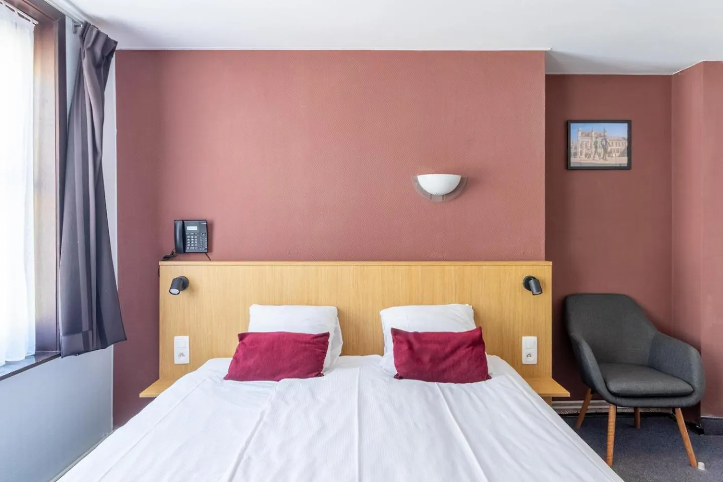 Hotel Montovani Bruges 2*,